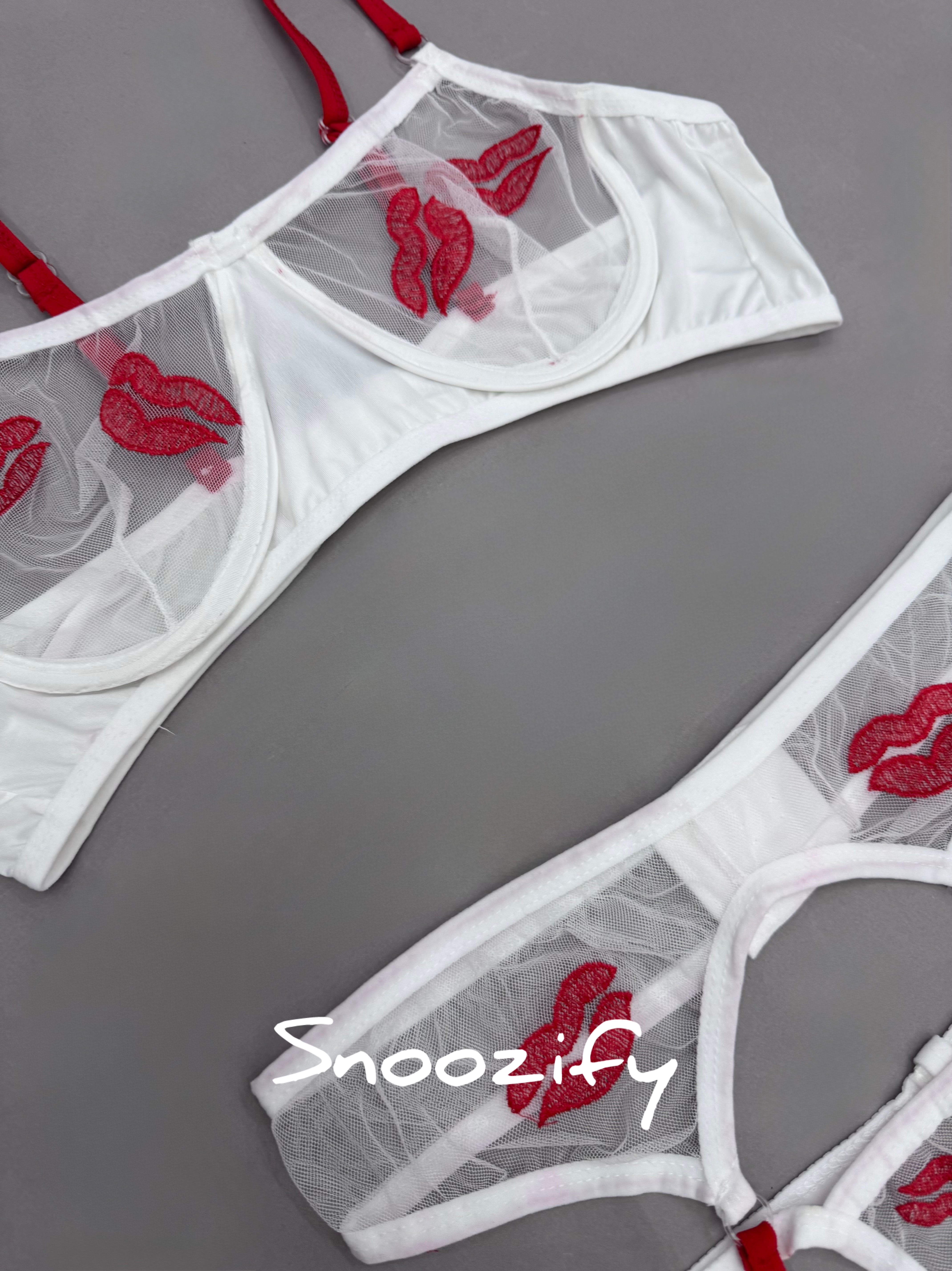 White & red - Snoozify