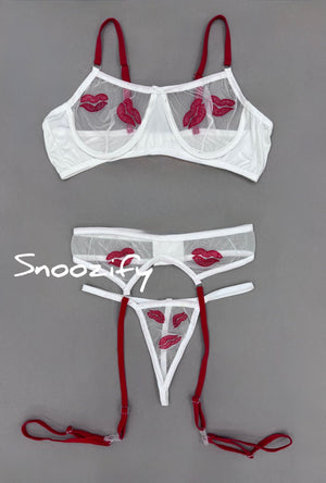 White & red - Snoozify